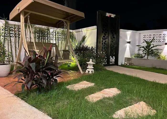 浪漫花园的两卧民宿 独立庭院 近mrt 3 Holiday home